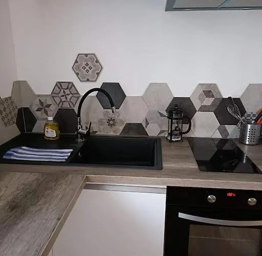 Apartment Agreable - Wi-fi - Cuisine Complete Dijon